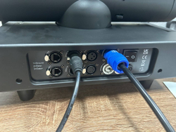 Вращающаяся голова 37x40W LED BEAM ZOOM WASH