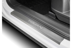 Накладки на пороги AutoMax для Volkswagen Tiguan II поколение 2016-2020 2020-н.в., нерж. сталь, с надписью, 4 шт., AMVWTIG01