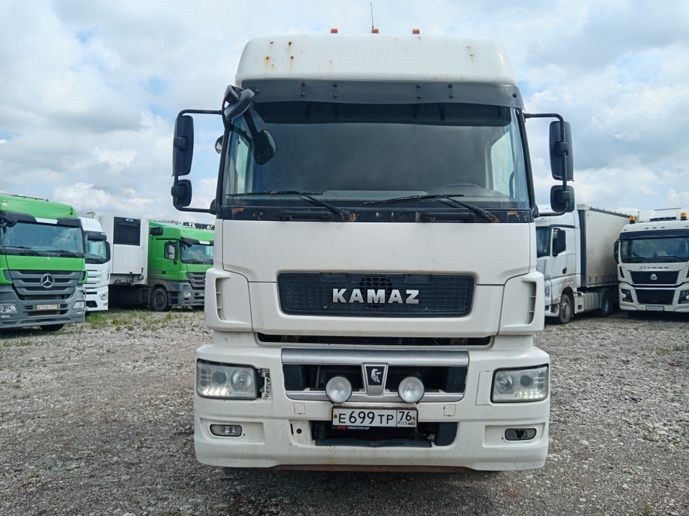 КамАЗ 5490 4x2 Седельный тягач 5490-S5 (Дизель/Газ, 12,0 л, 401 л.с., МТ)