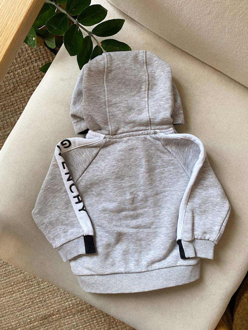 Толстовка Givenchy, 74