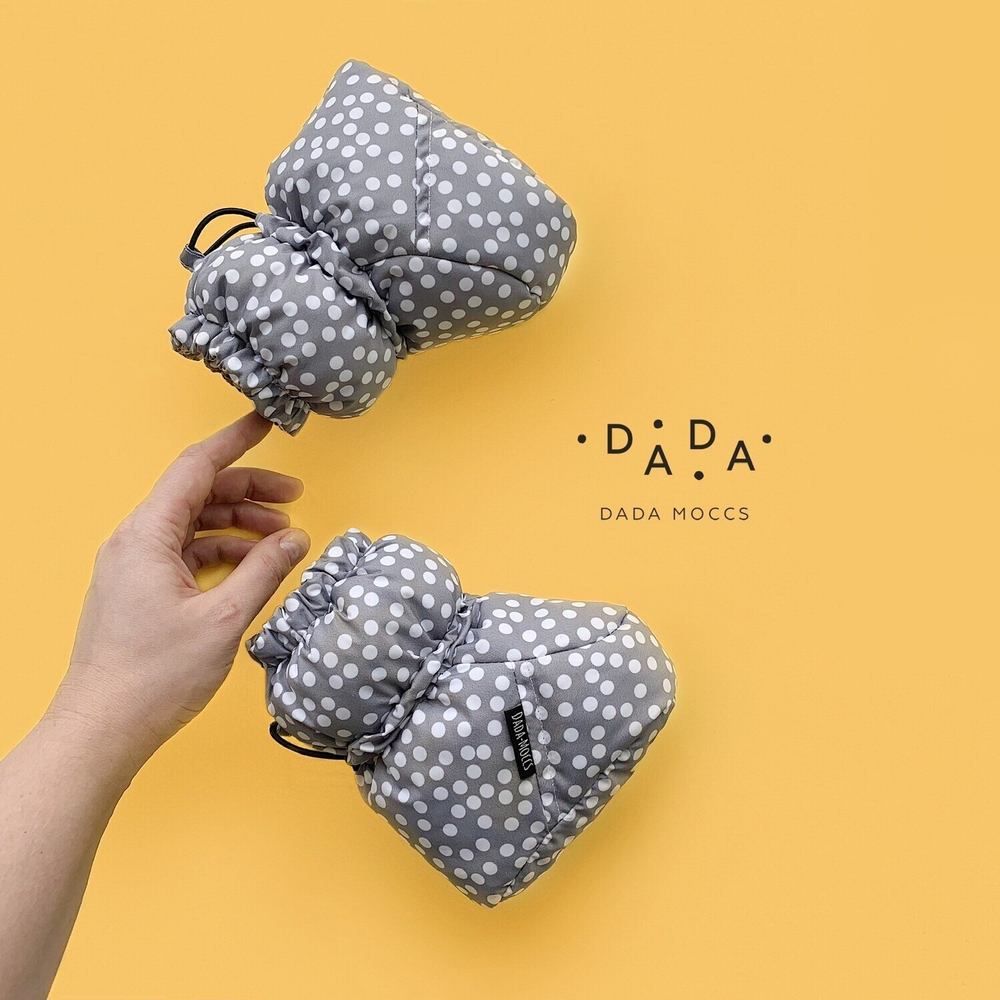 Dada Moon (точки на сером)