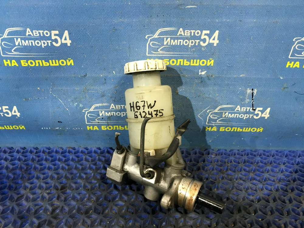 Главный тормозной цилиндр MITSUBISHI PAJERO IO 1998-2000