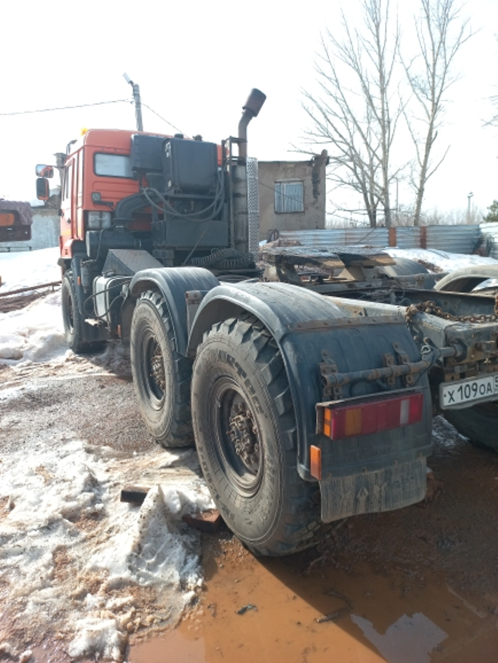 КамАЗ 53504 6x6 Седельный тягач 53504-46 (Дизельный, 11,8 л, 300 л.с., МТ)