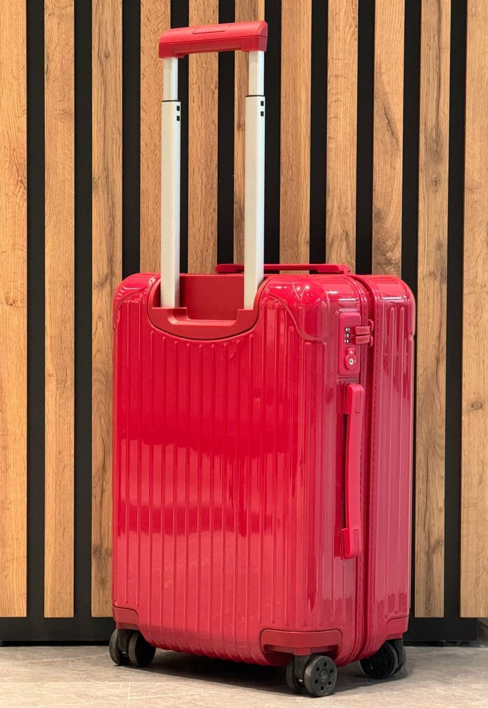 Чемодан Rimowa