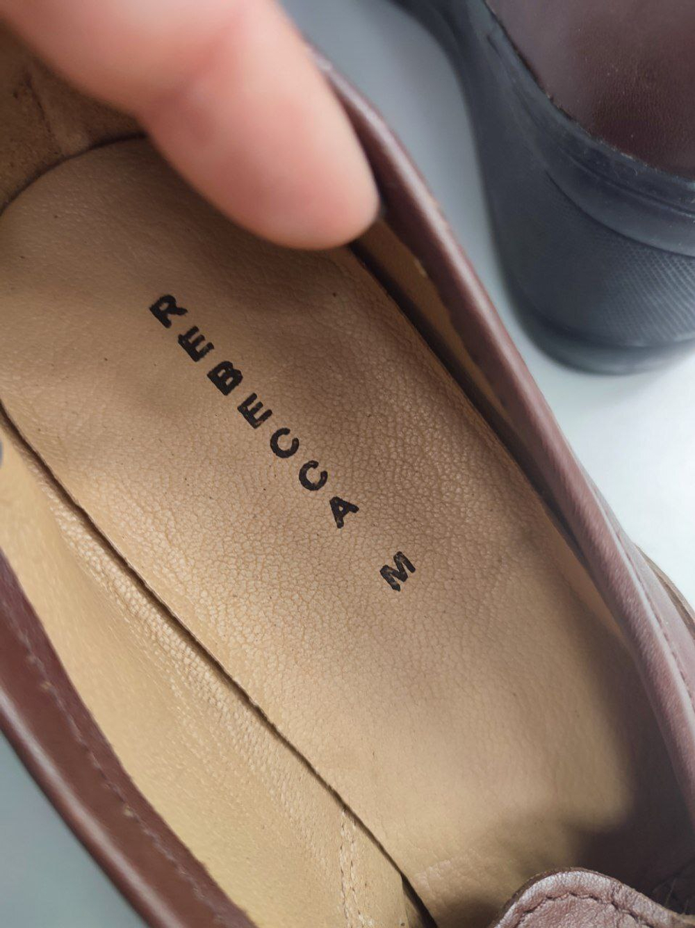 Туфли Rebecca кожаные 39 размер