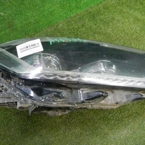 Фара правая VW Passat B8 (2014-2020) LED