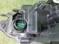 Битая Фара правая Genesis G70 (2017-2021) LED