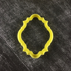 Фигурная рамочка №16