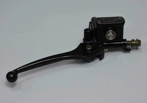 Главный тормозной цилиндр передний #1