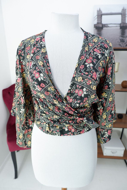 Блузка Primark красивая 40 размер