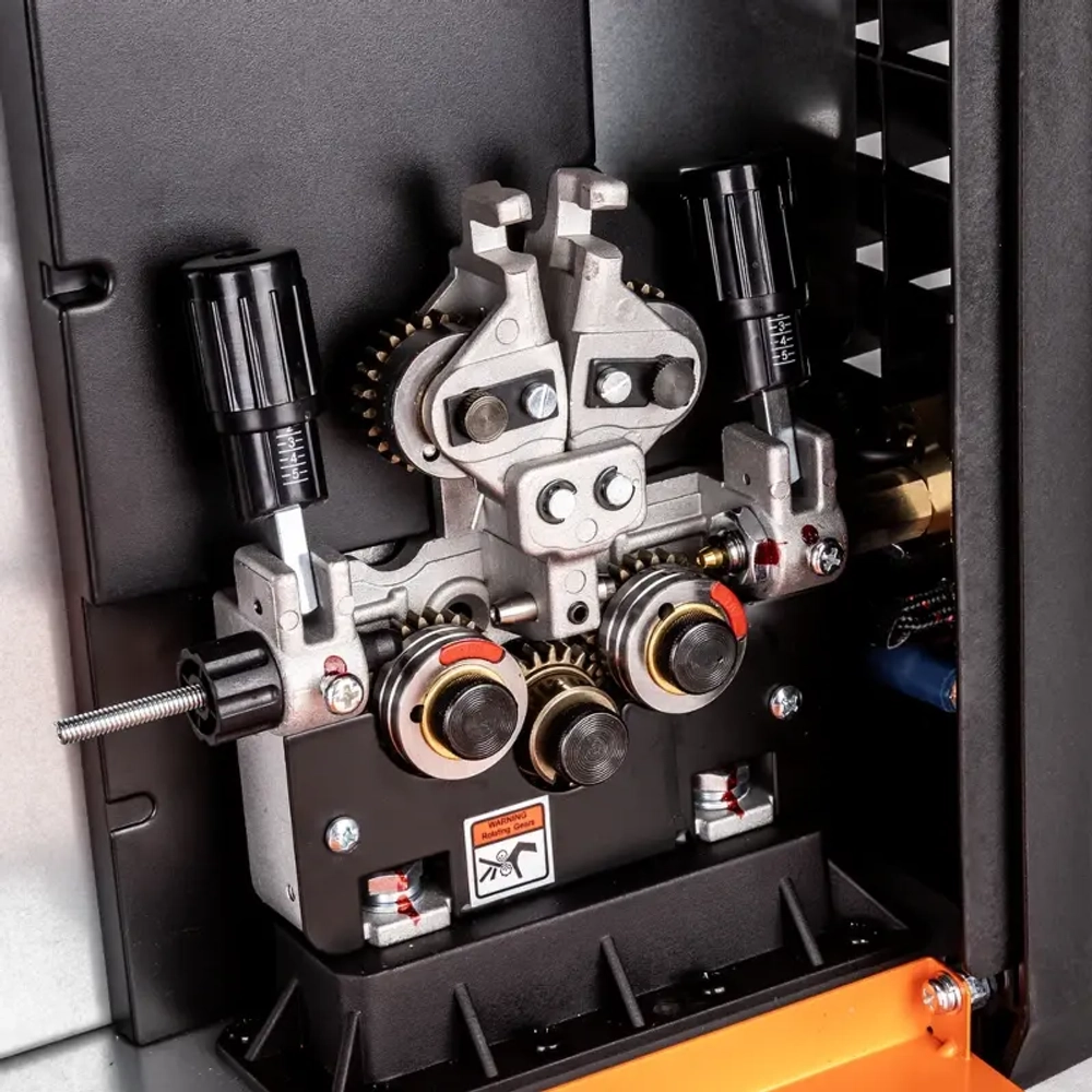 FoxWeld SAGGIO 2000 LCD PFC (5в1) сварочный полуавтомат 9312