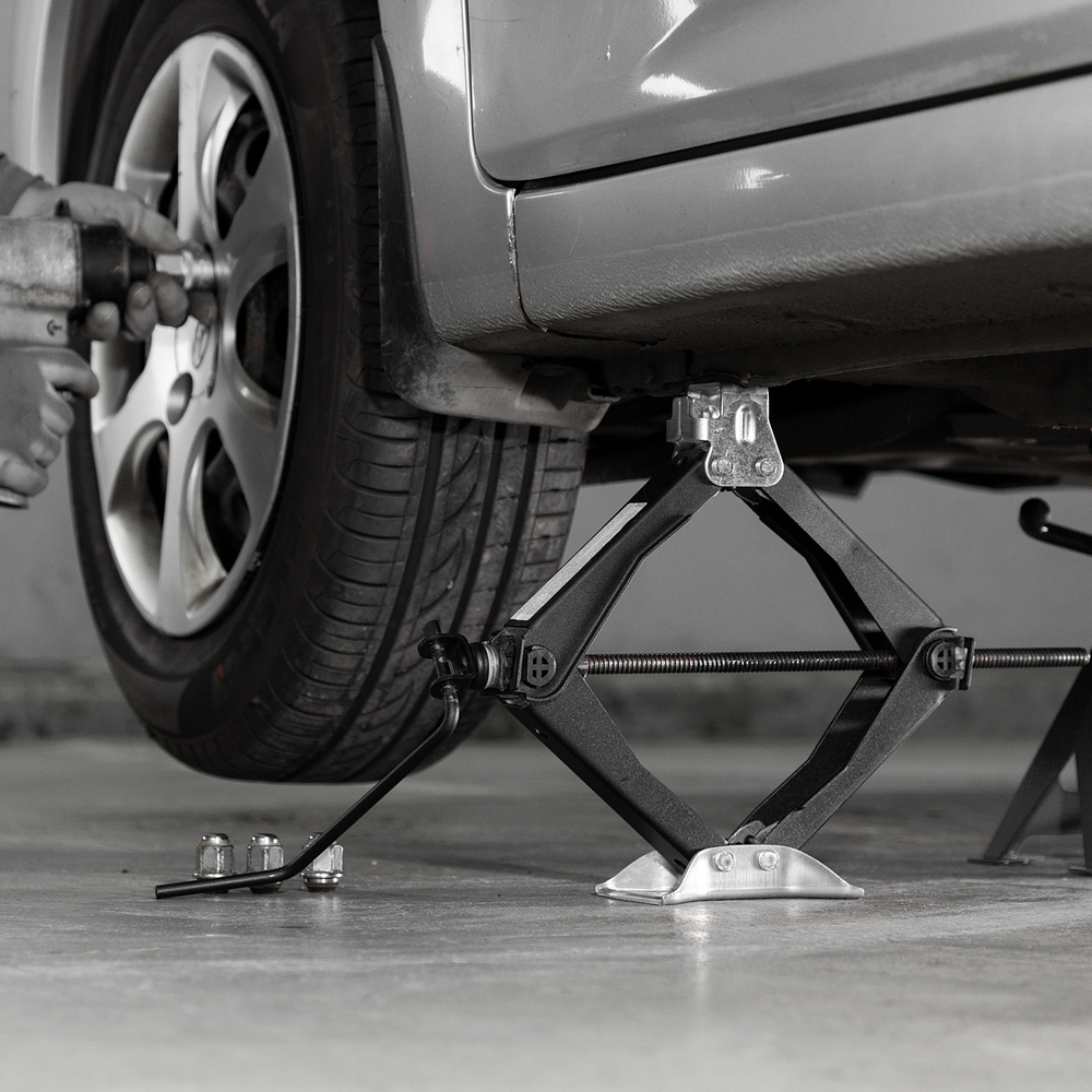 Домкрат ромбический винтовой универсальный ТУ 5.16-469-0213-04, 0,9 т, 100-395 мм Россия