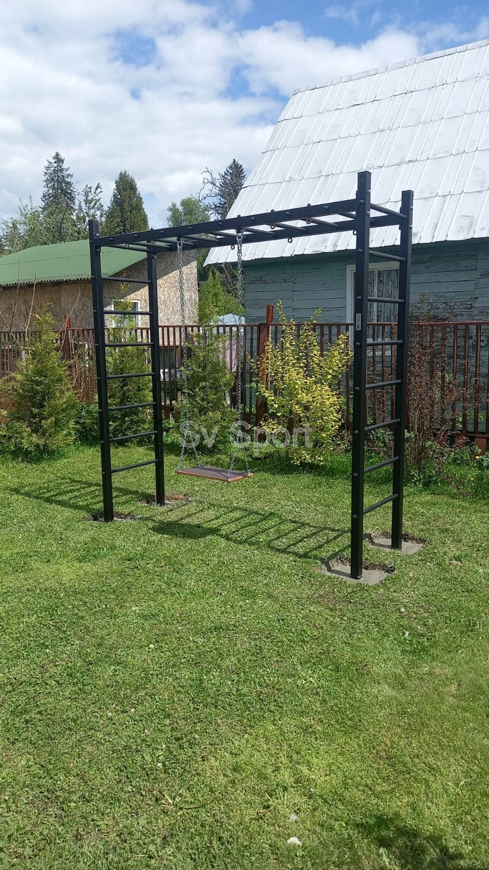 Монтаж уличной шведской стенки Sv Sport Рукоход (4 вертикальных столба)
