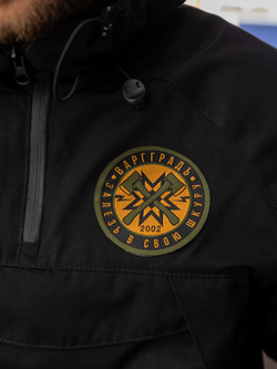 Black insulated windbreaker-anorak