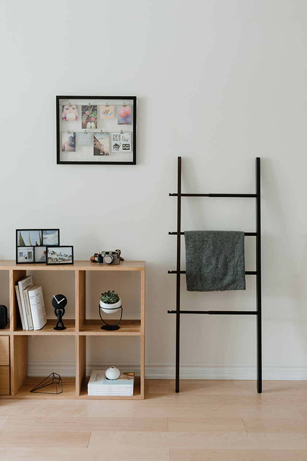 Панно с зажимами для фотографий Clipline