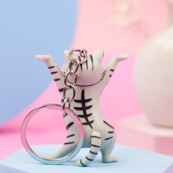 Брелок Позирующий котик, серый