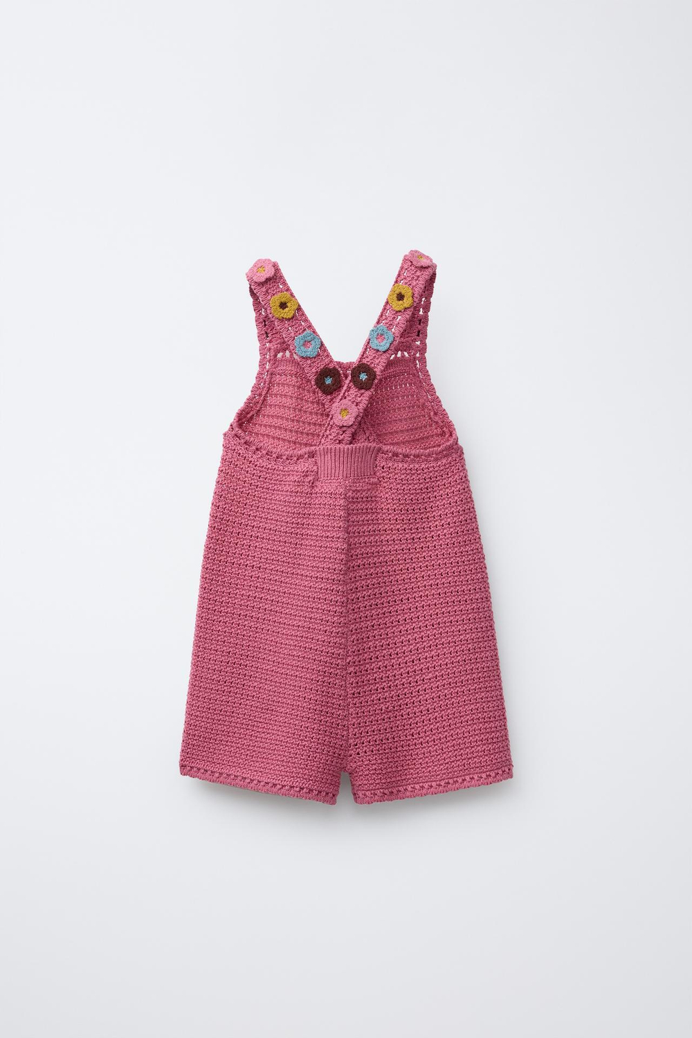 ZARA КОРОТКИЙ КОМБИНЕЗОН ИЗ ТРИКОТАЖА, ВЯЗАНОГО КРЮЧКОМ, С ЦВЕТАМИ, РОЗОВЫЙ