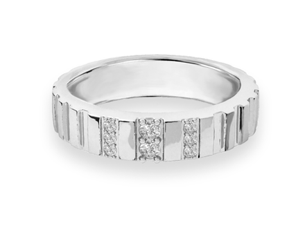 Широкое обручальное кольцо с 8 бриллиантами