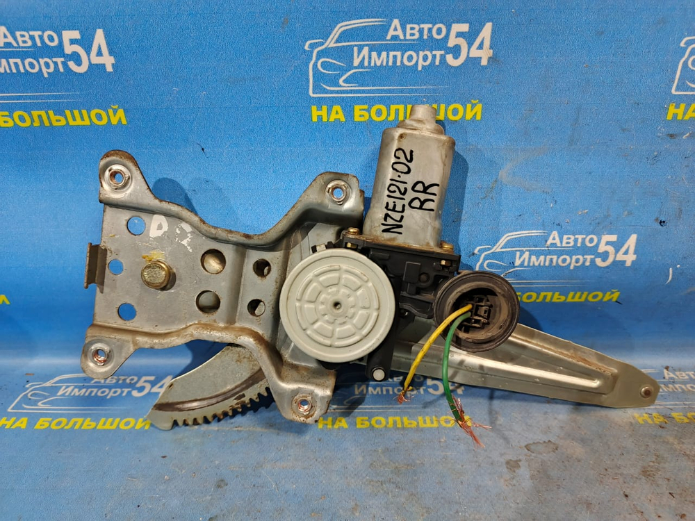 Стеклоподъемник задний правый TOYOTA FIELDER 2001