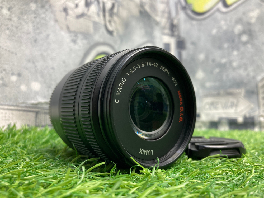Panasonic 14-42mm 3.5-5.6 Lumix G Vario Mega O.I.S
