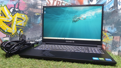 Игровой GIGABYTE i5-12/16Gb/RTX 3050 4Gb/FHD/144Hz/G5 GE GE-51RU213SD/Windows 11