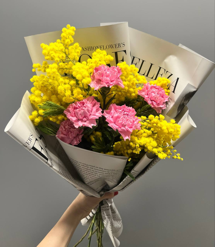 Ароматный букет с мимозой