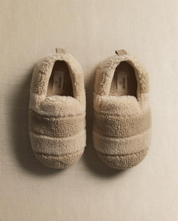 ZARA HOME ДЕТСКИЕ ТАПОЧКИ ИЗ ИСКУССТВЕННОЙ ОВЧИНЫ, НАТУРАЛЬНЫЙ