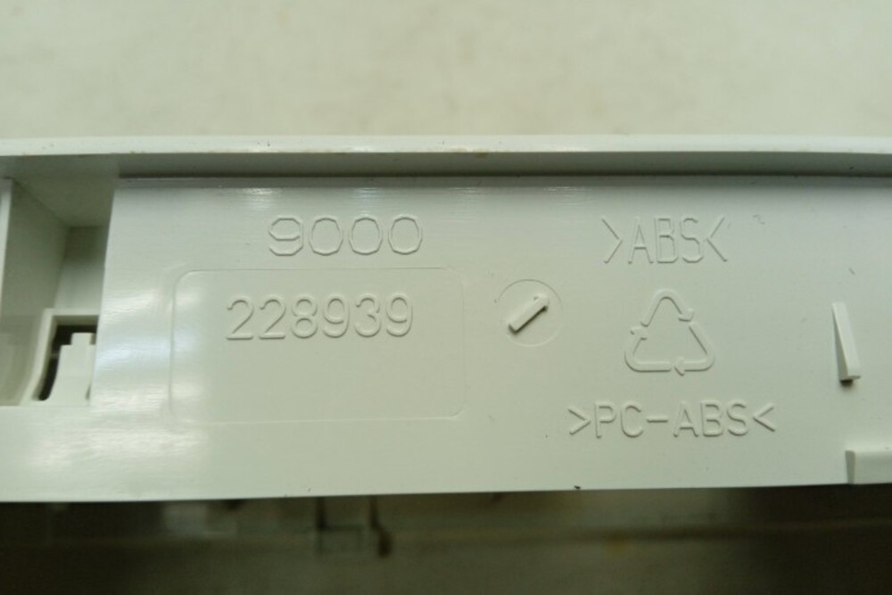 WLX20370CE кт161 Лицевая панель для стиральной машины Bosch 228939 б/у