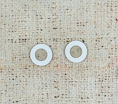Пуговицы, 2 прокола, d 11 мм, молочный
