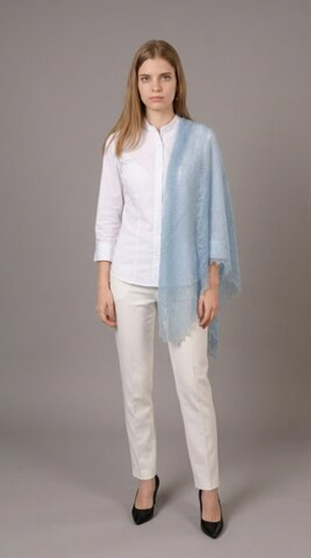 Оренбургский пуховый платок-паутинка А110-04 голубой