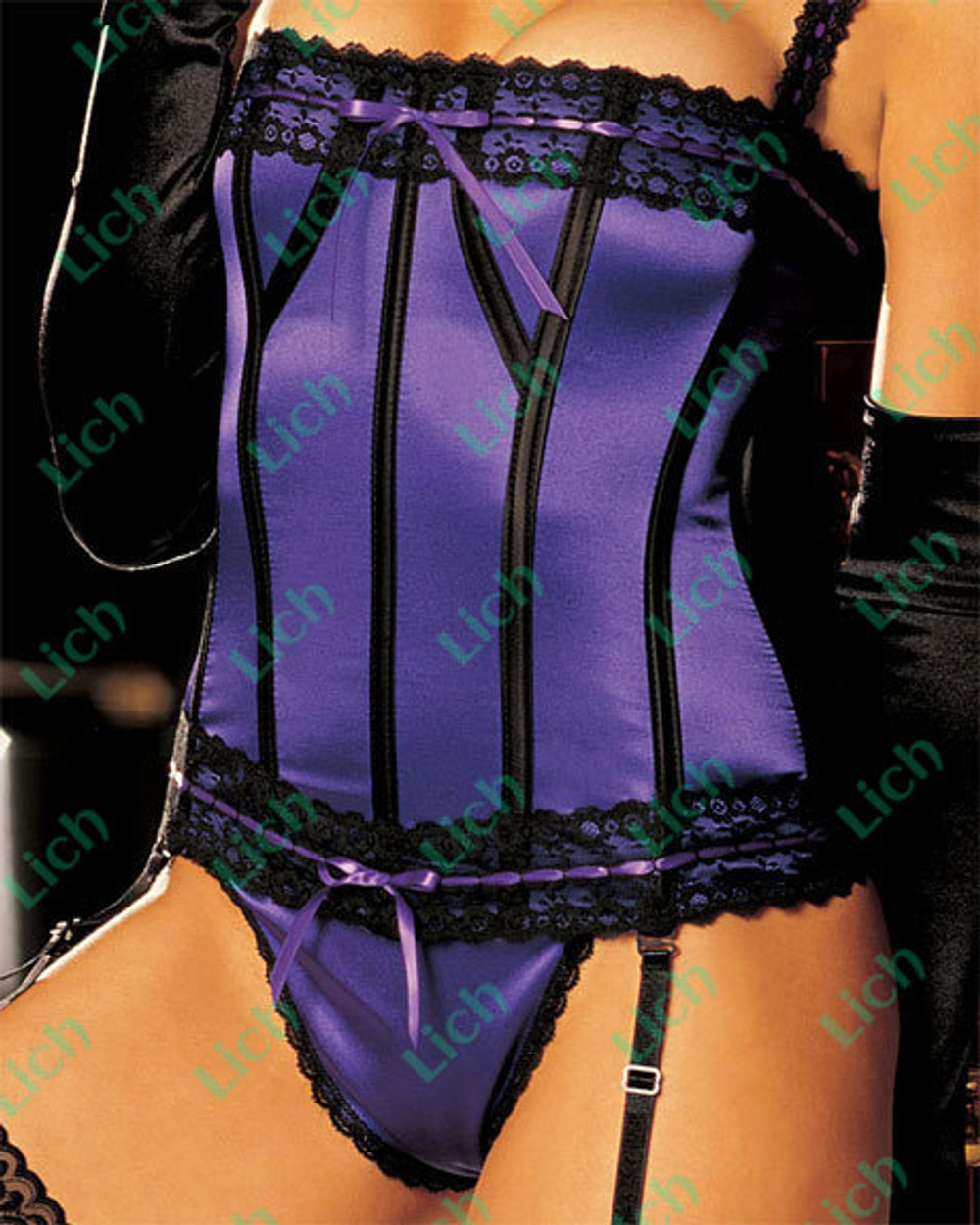 Атласный корсет с контрастной кружевной отделкой