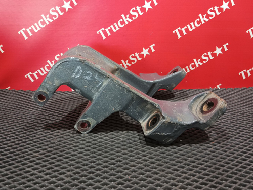 Кронштейн тяги реактивной 2018г.