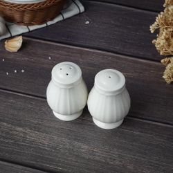 Набор для специй 2 предмета Солонка/Перечница d 5,9 см h8,2 см Bella Noble [1]