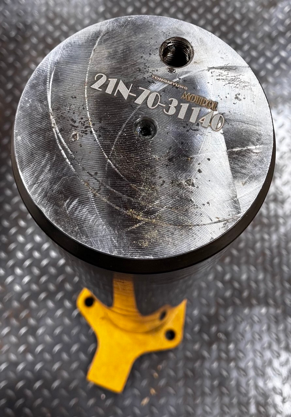 Палец 21N-70-31140