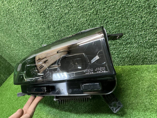 Фара правая Voyah Free (2023-н.в.) LED