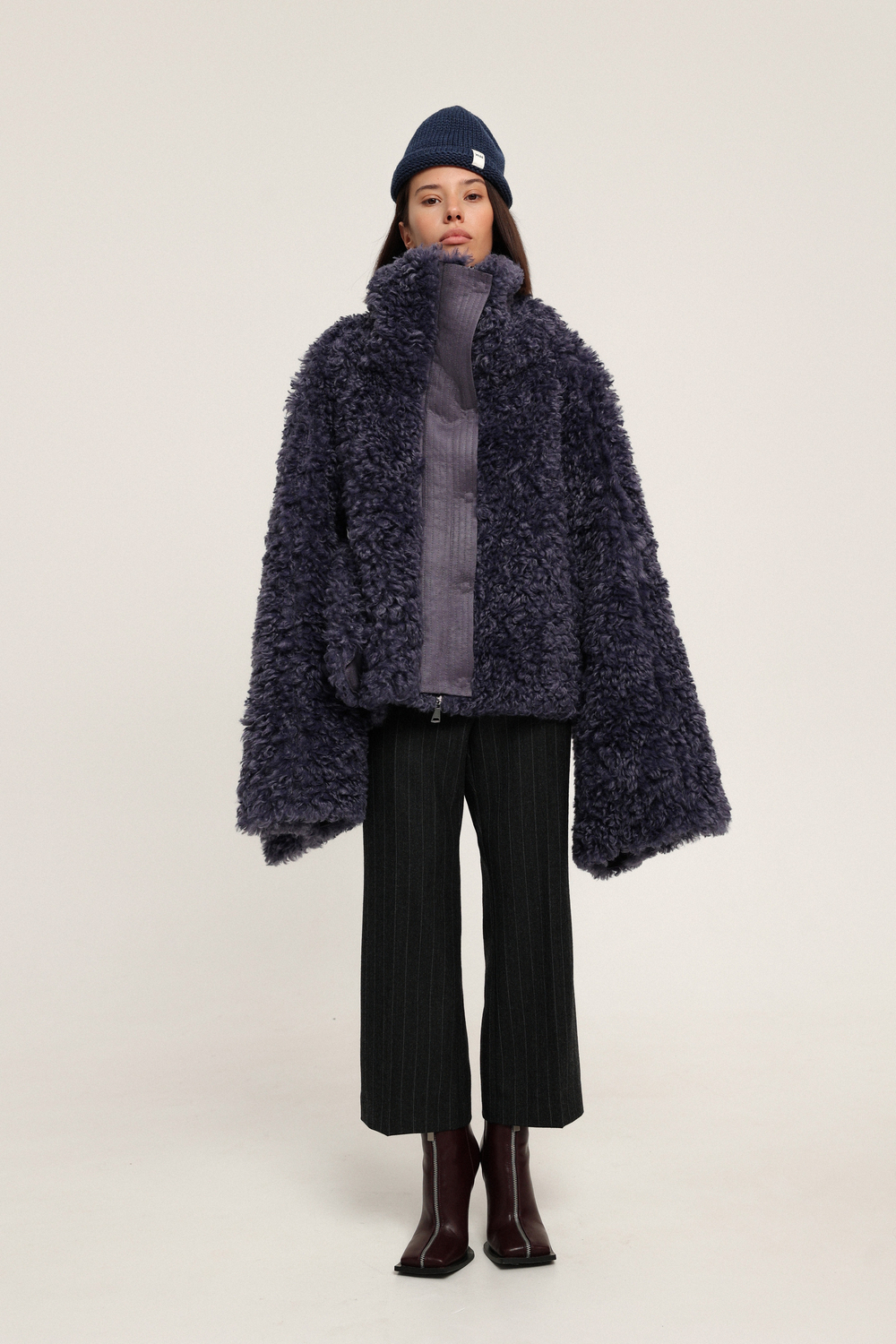 Бомбер двусторонний из экомеха