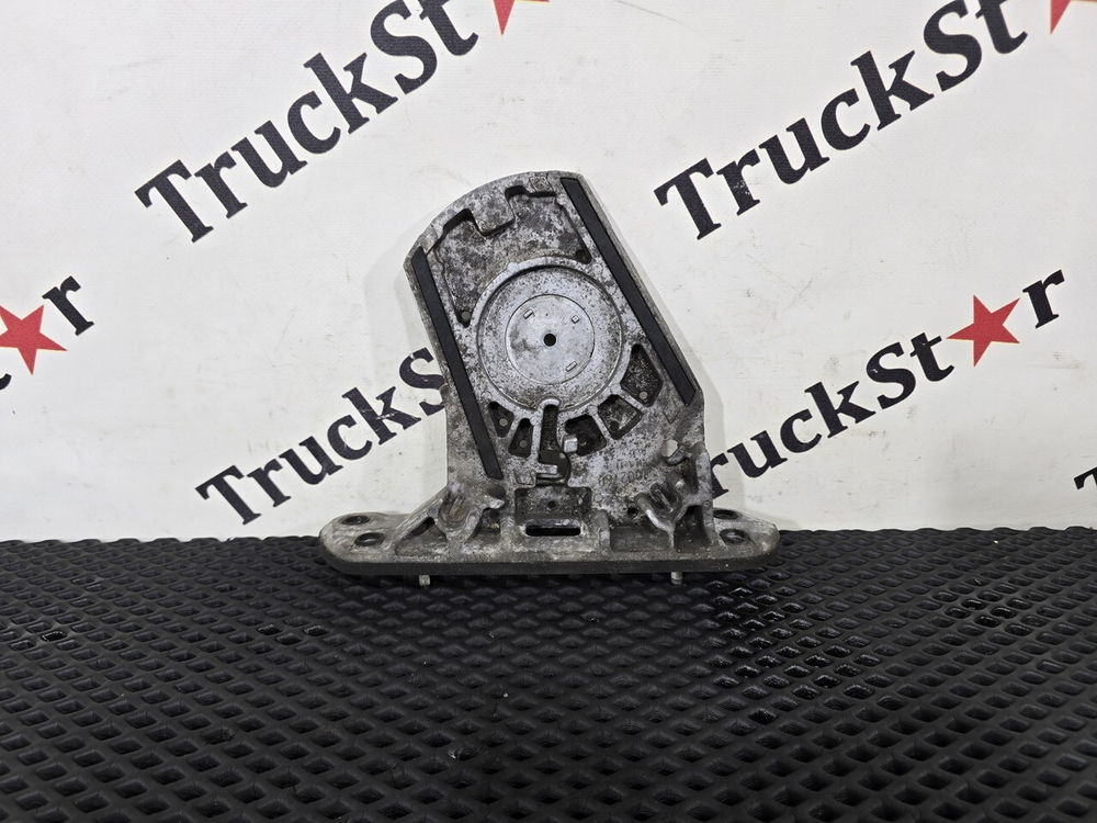 Кронштейн камеры заднего вида 2023г