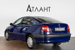Toyota Avensis, 2001 год