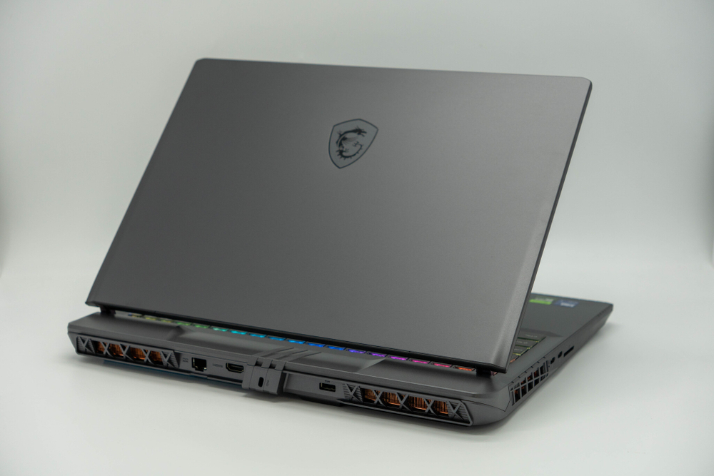 Ноутбук MSI Vector 16 HX AI A2XWHG ( Ultra 7 255HX / RTX 5070 Ti )