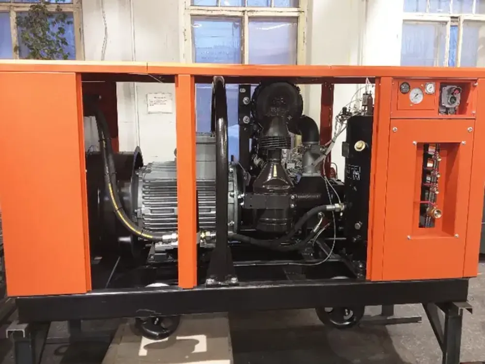 Шахтный винтовой компрессор ЗИФ-ШВ 16/0,7 Т 660/380В на скатах взрывозащищённый