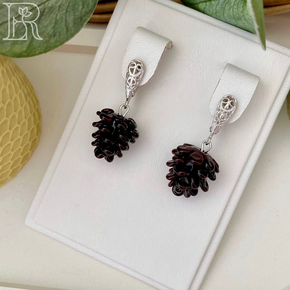 LEFIREL' Серьги серебряные женские "Шишечки" с бусинами из муранского стекла / ювелирные украшения из родированного серебра 925