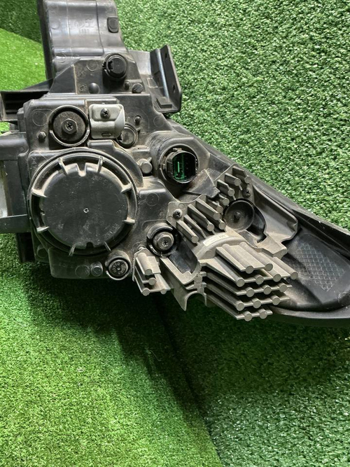 Фара правая Hyundai Elantra 7 CN7 (2020-2023) LED