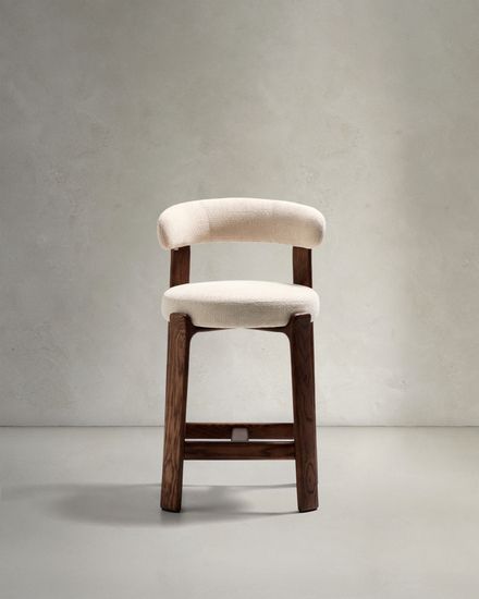 Полубарный стул Granite из бежевой синели и ясеня с отделкой орех 65 см