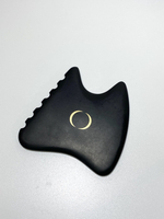 Массажер гуаша из гагата кошка