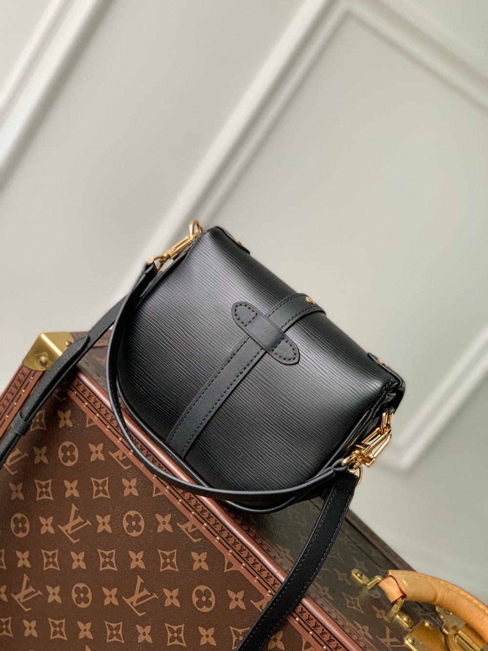Louis Vuitton Saumur BB