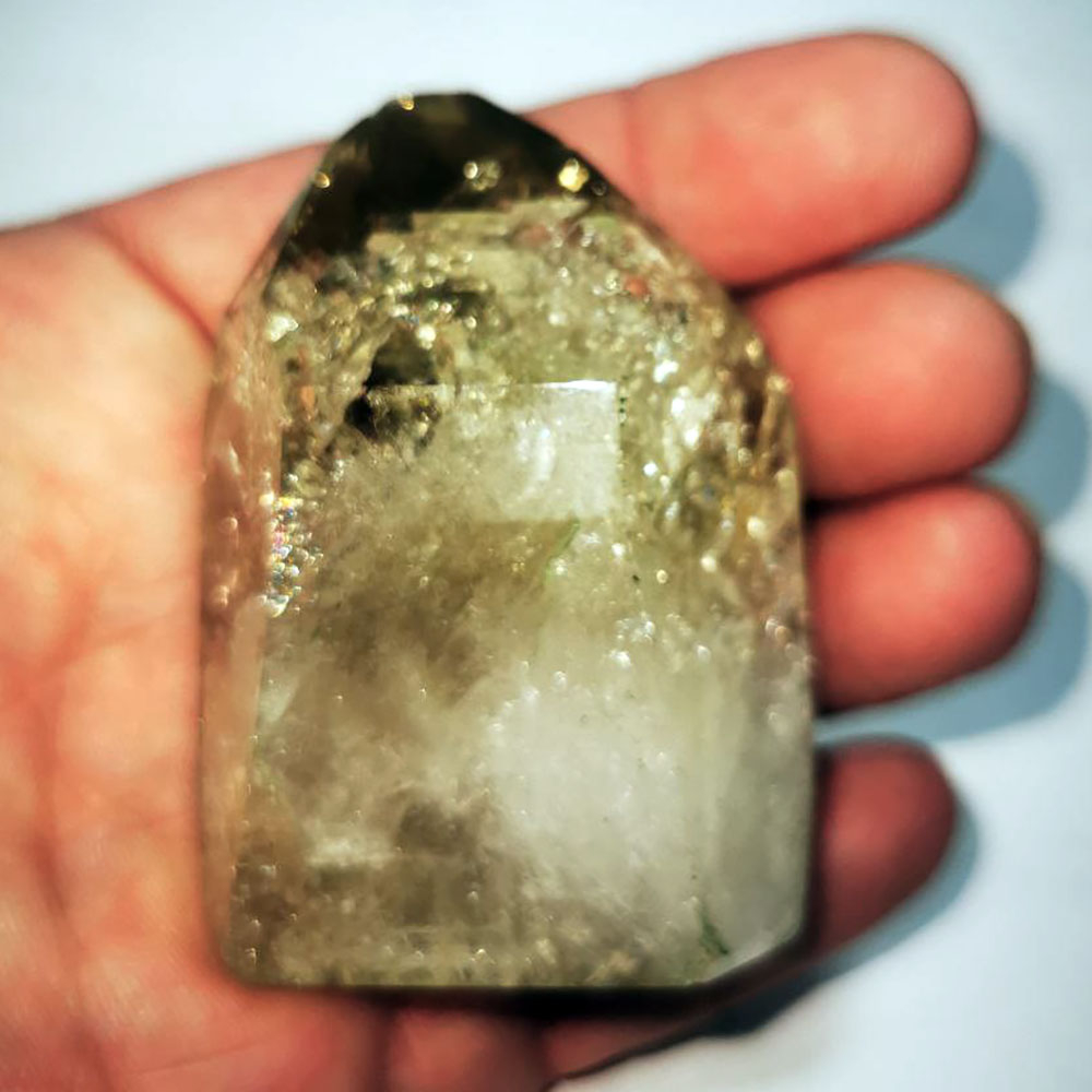 Кристалл цитрин радужный асс.