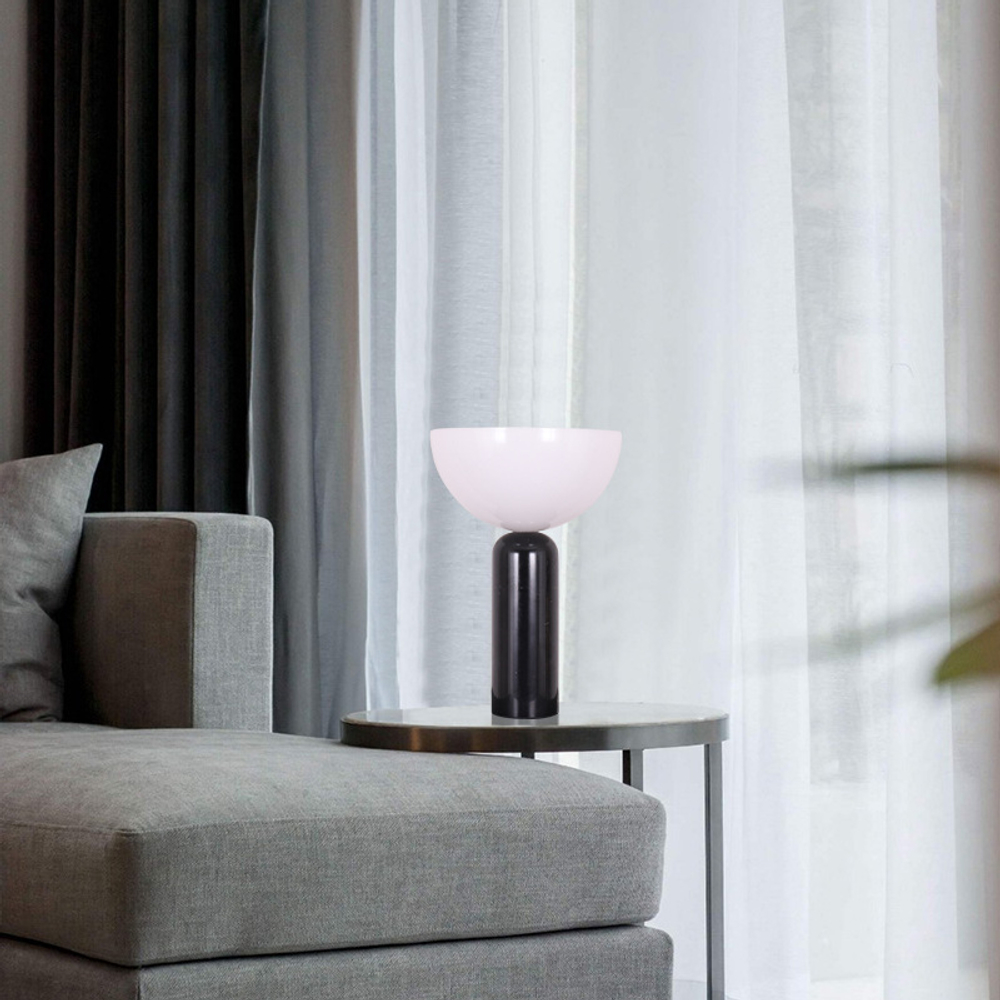 Table lamp  Kizu Table Lamp Large by NEW WORKS (Black)