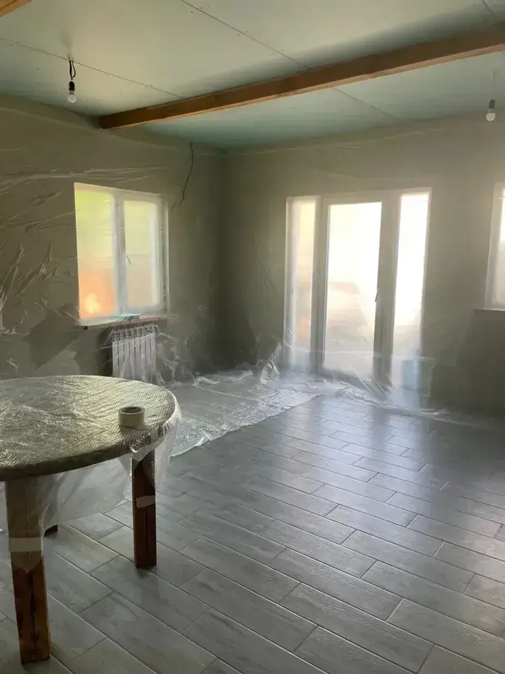 Плёнка укрывная защитная с малярной лентой UNIBOB 2,7 м X 20 м, 10 мкм Пленка укрывная для ремонта и мебели, защитная пленка, полиэтиленовая