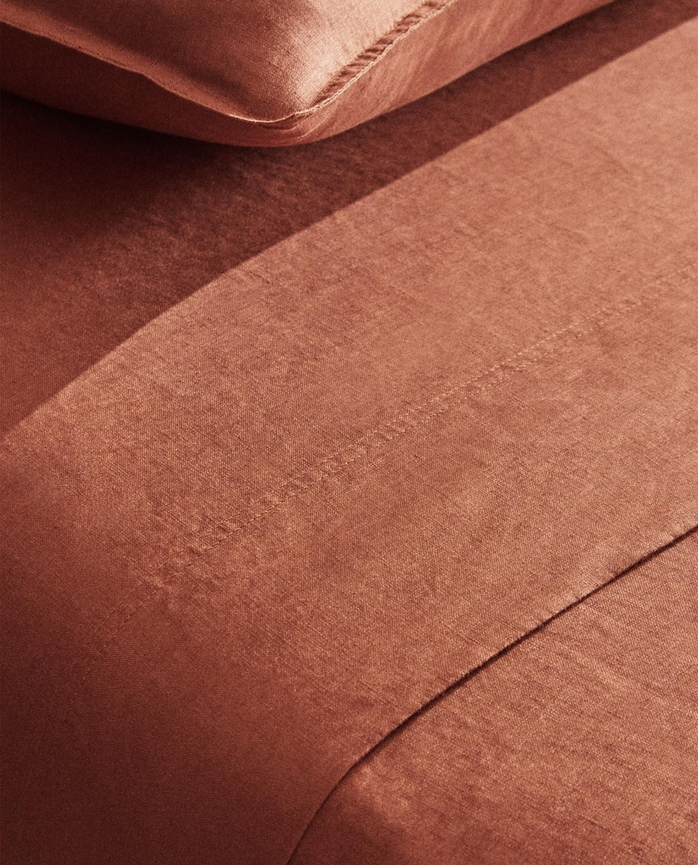 Zara Home - Простыня из постиранного льна (вес 140 гхм2), кирпичный, 210x280 см