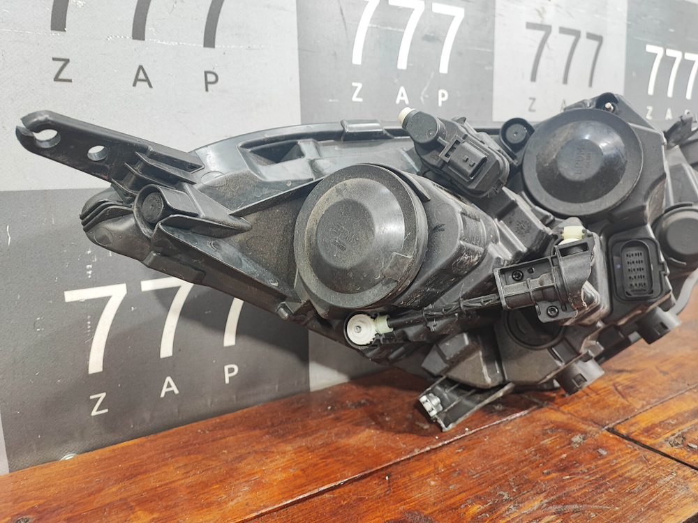 Фара левая галоген Chery Tiggo 4 18-нв Б/У Оригинал 605000109AA